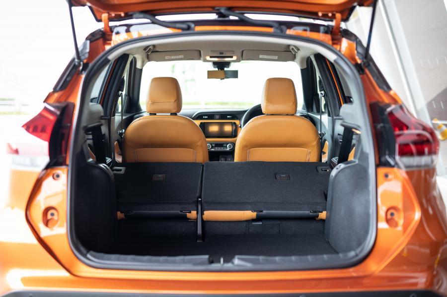 Багажник Nissan Kicks e-POWER 2020 года  (JP) (фото 28 из 38)